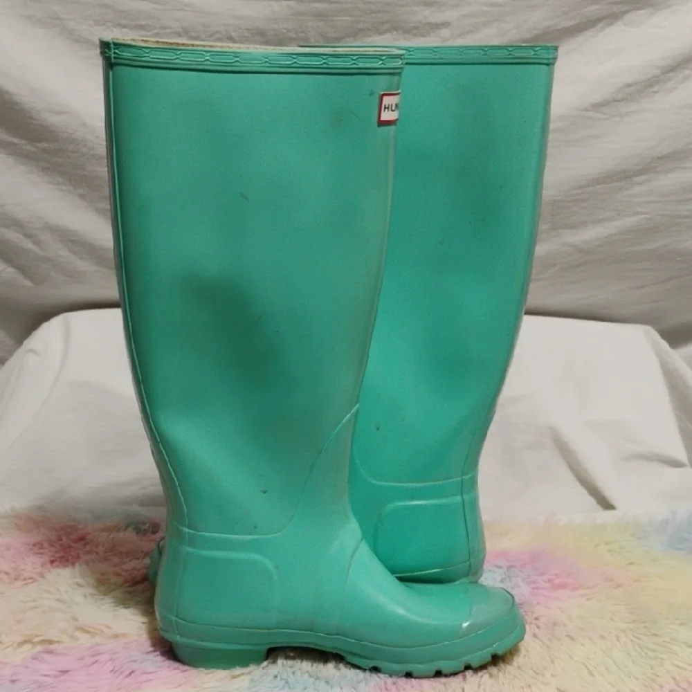 (#29) SALE! Hunter Green Rain Boots Sz.8M